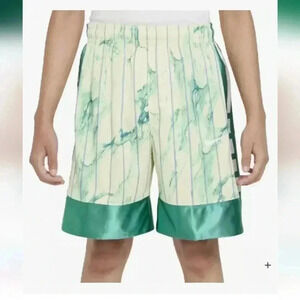 NWT Boys Nike Dri Fit Printed Athletic Basketball Shorts Green Size Small